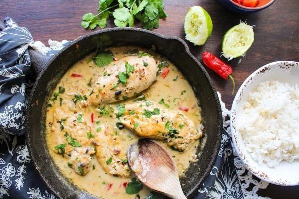 طرز تهیه فیله مرغ با سس سیر خوشمزه و رستورانی