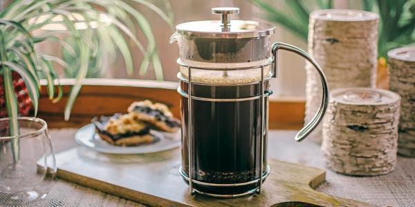 طرز تهیه قهوه با فرنچ پرس و ریزه کاری های دم کردن بهترین طرز تهیه قهوه با فرنچ پرس و ریزه کاری های دم کردن بهترین قهوه